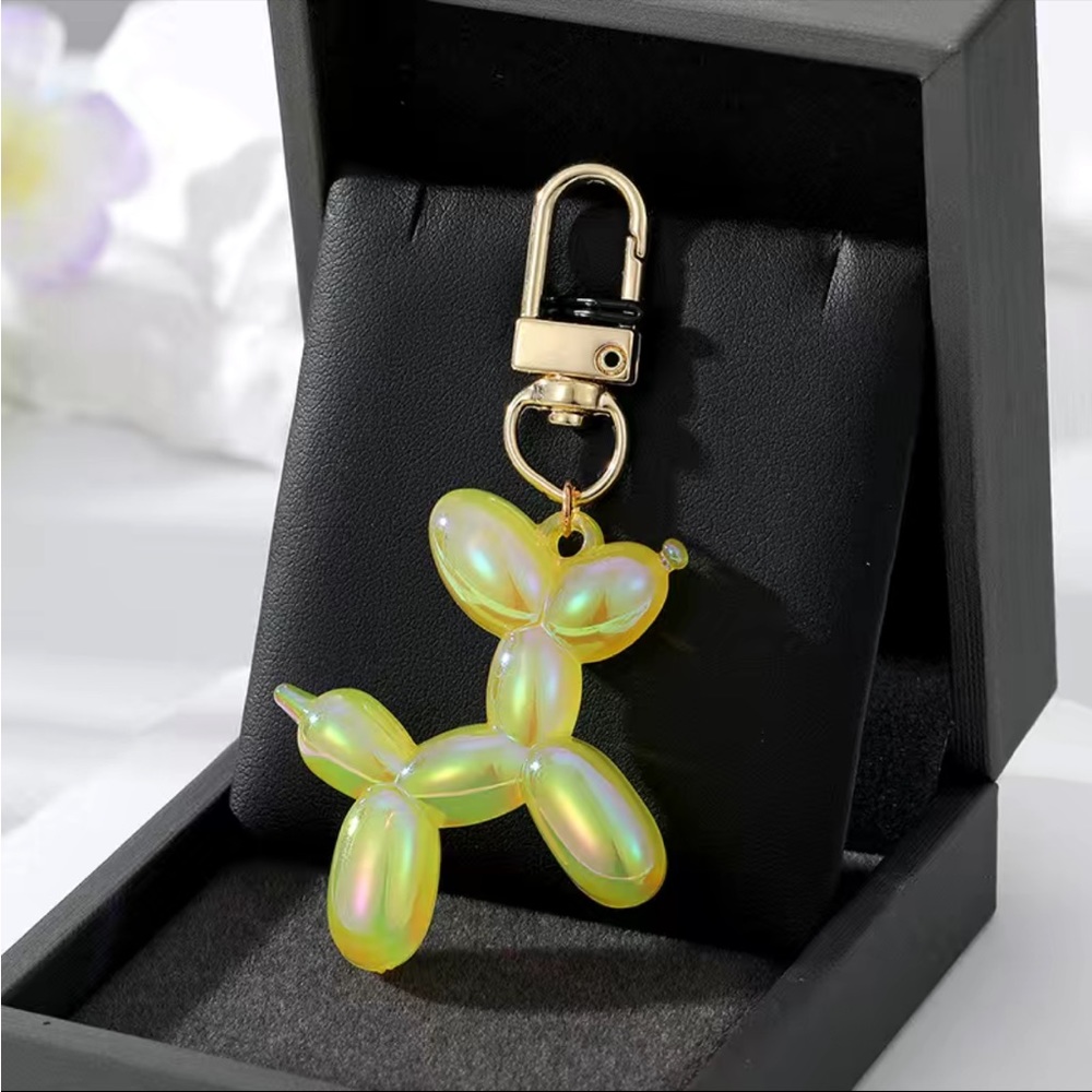 Balloon Dog Charm/Keychain in Yellow (Brand New!) 💛